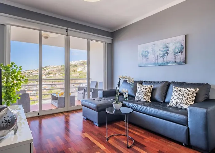 Canico Vip By Homie * Santa Cruz (Madeira)